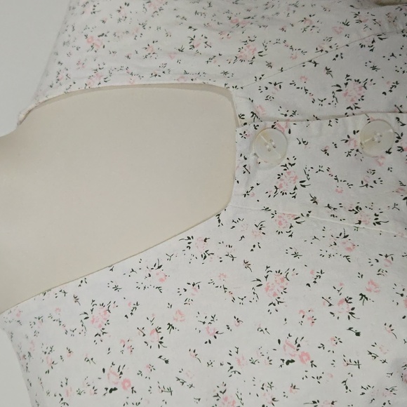 Refashioned Puffed Sleeve Ditsy Floral Top (M/L) - Picture 3 of 11